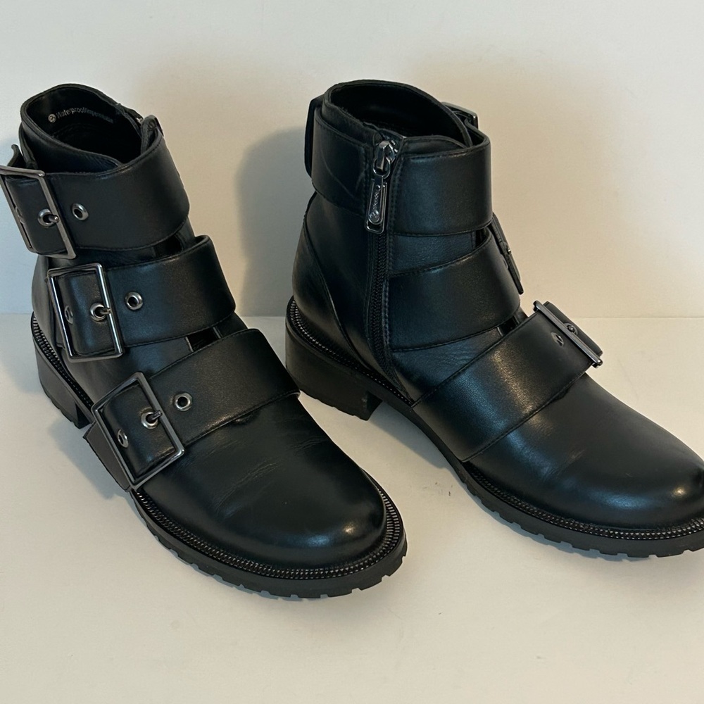 Blondo Camila Waterproof Black Leather Buckle Moto Biker Booties Boots 6.5 M